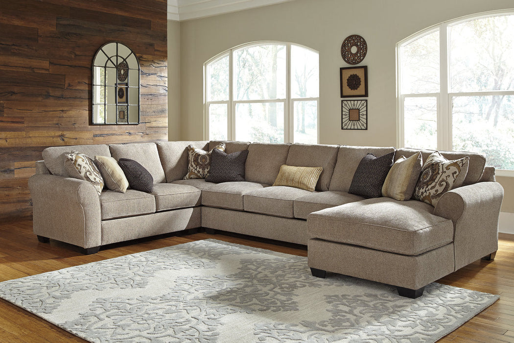 Pantomine Driftwood 4-Piece Large RAF Sectional