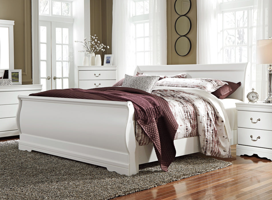 Anarasia White Sleigh Bedroom Set