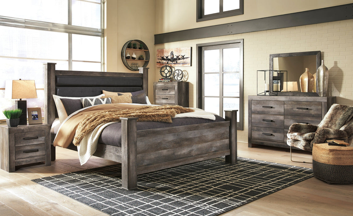 Wynnlow Gray Upholstered Poster Bedroom Set