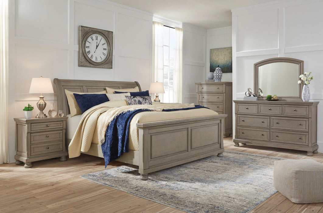 Lettner Light Gray Sleigh Platform Bedroom Set