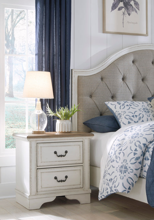 Brollyn Chipped White Upholstered Panel Bedroom Set