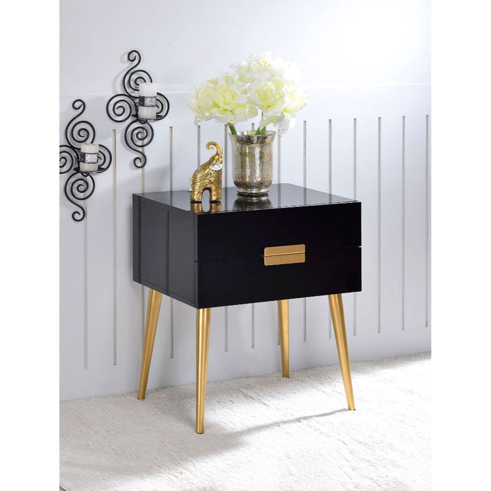 Denvor End Table - 84495 - In Stock Furniture