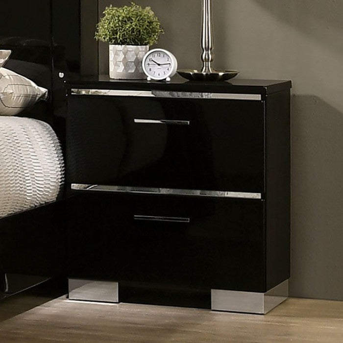 ERLACH Black/Chrome Bedroom Set