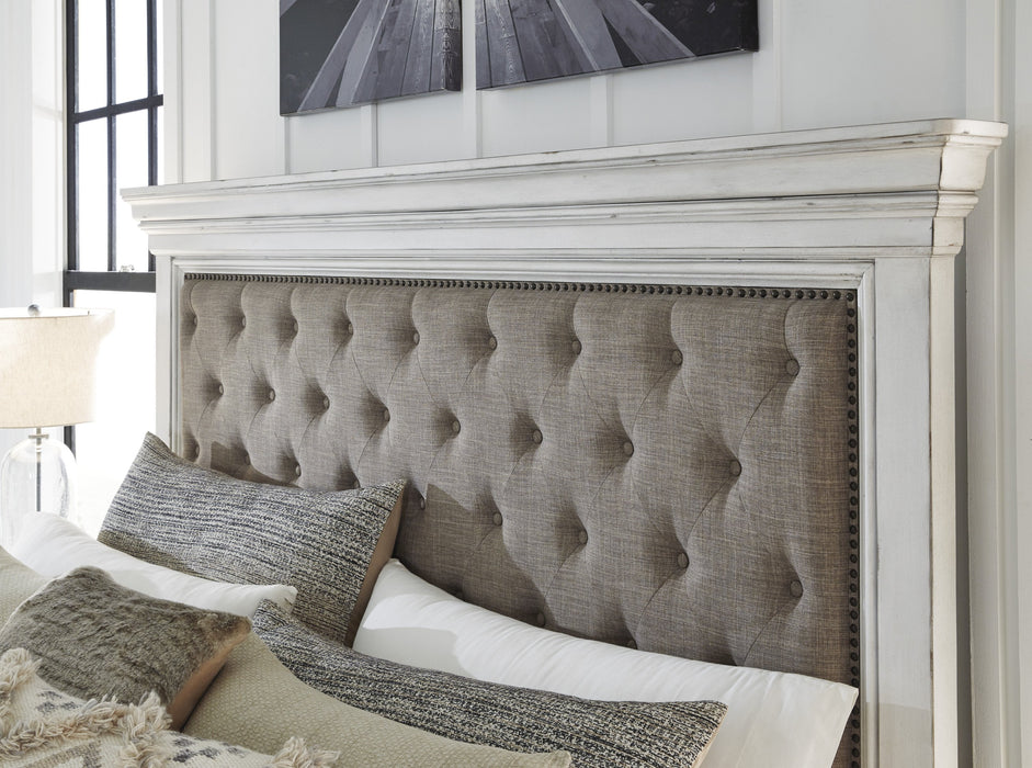 Kanwyn Whitewash King Upholstered Storage Bed - Gate Furniture