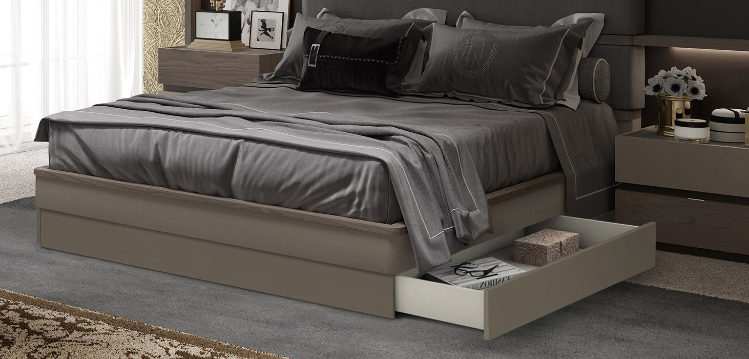 Leo Bed Queen - i28109 - In Stock Furniture