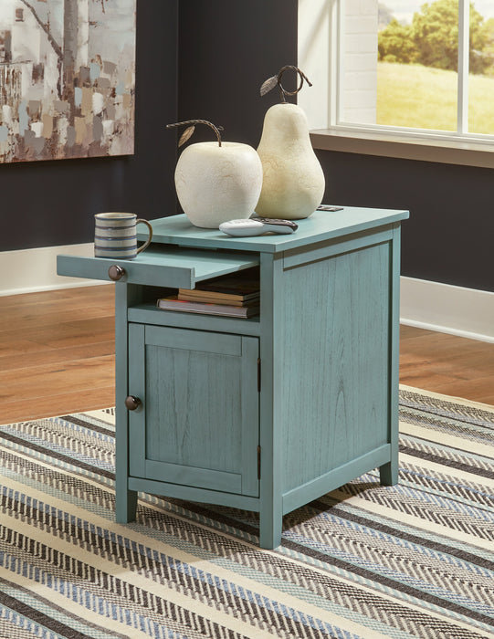 Treytown Chairside End Table - T300-717 - In Stock Furniture